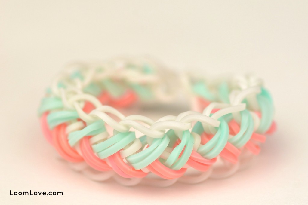 How to Make a Rainbow Loom Mermaid Braid